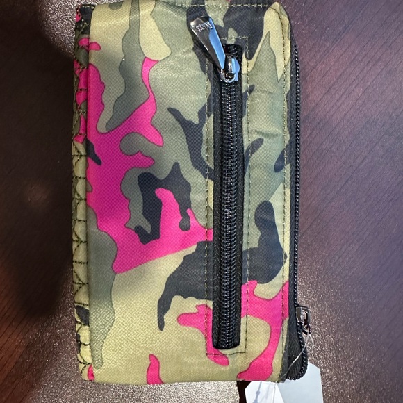 New. Lug wallet. Tram. Camo orchid - Picture 3 of 4